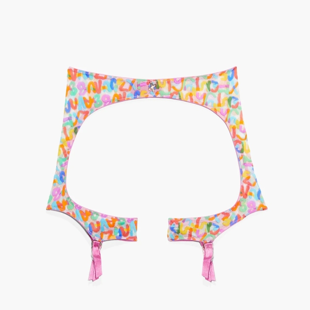Savage X Fenty Garter Belt.